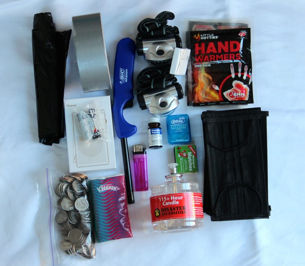 diy emergency kits, emergency kit to go, ready to flee emergency kit