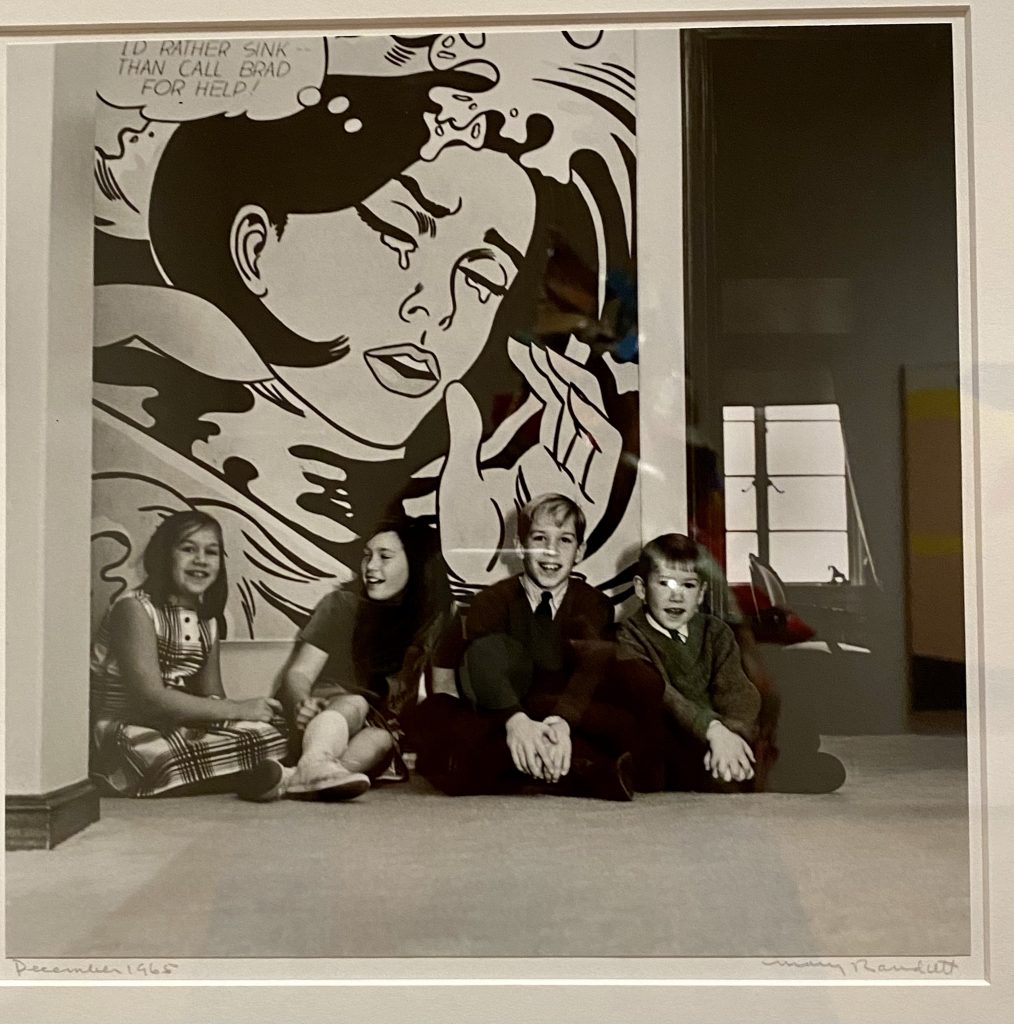 Lichetenstein, Wright children in front of Lichtenstein, Gelatin silver photograph, Mary Randlett, Virginia and Bagley Wright collection, Seattle Art Museum