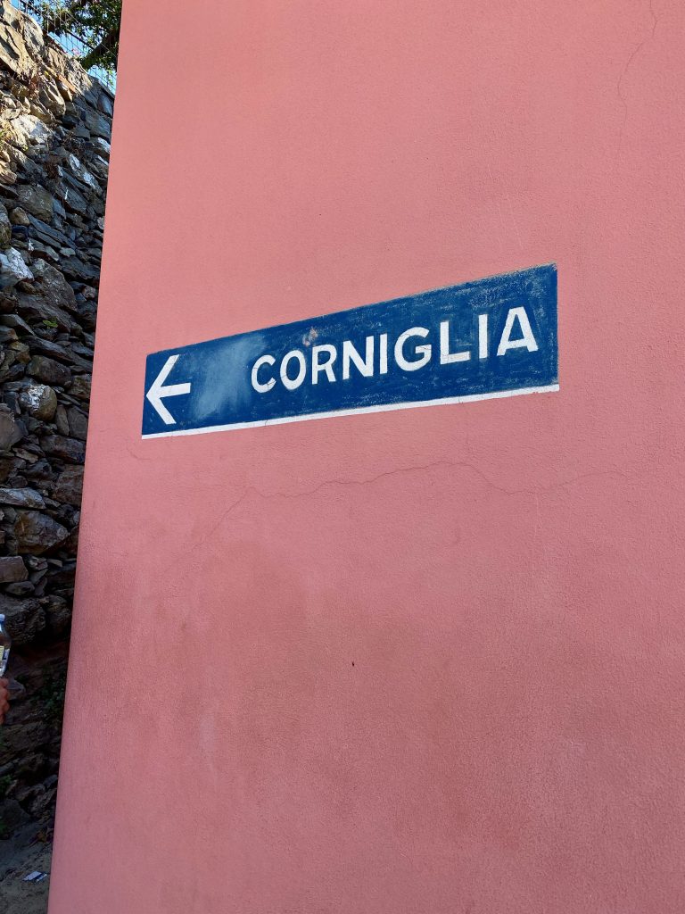 Path to Corniglia, Sentiero Azzurro, Adventuress domestista, Cinque Terre, hiking Italy