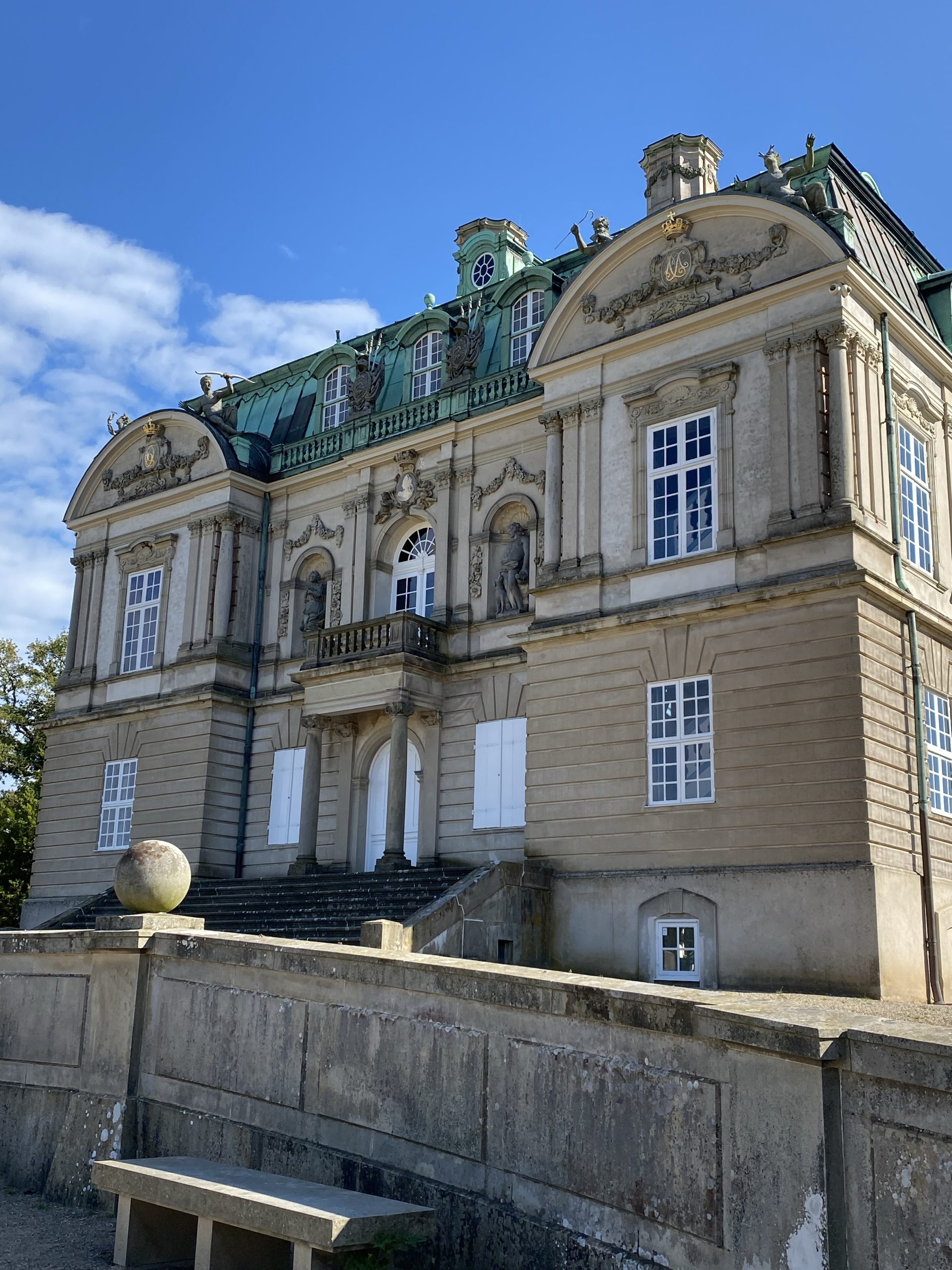 The Hermitage, King's Hunting Lodge, Copenhagen, Copenhagen by bike, Jaegersborg Dyrehave, Deer park, thatched roofs, Danish royalty