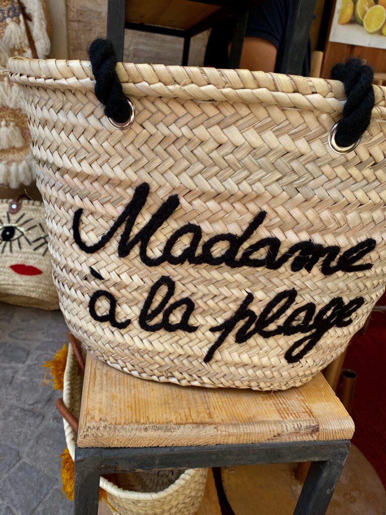 The Medina, Souks, Marrakesh, Madame á la plage, beach bag, Morocco, North Africa, markets